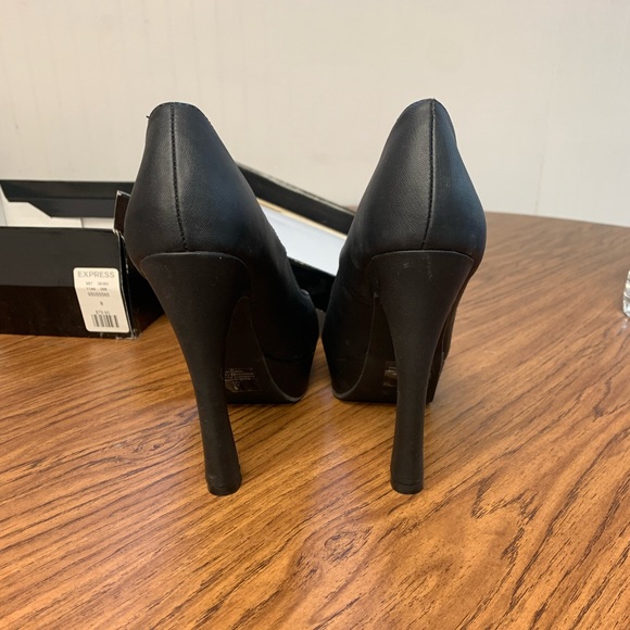 Platform Heels - Picture 4 of 6